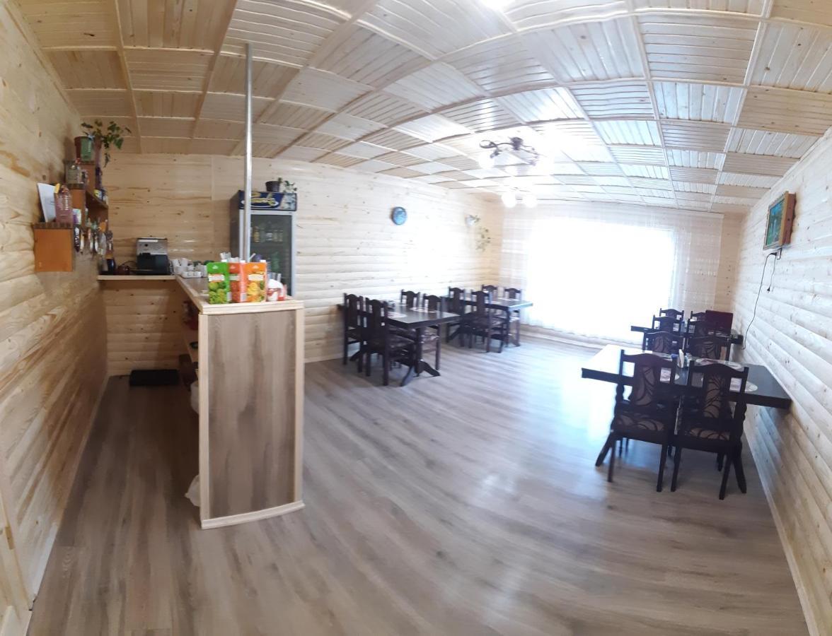 Затишні Карпати)) Apartamento Verkhovyna Exterior foto