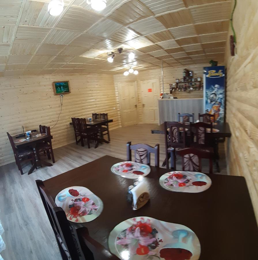 Затишні Карпати)) Apartamento Verkhovyna Exterior foto
