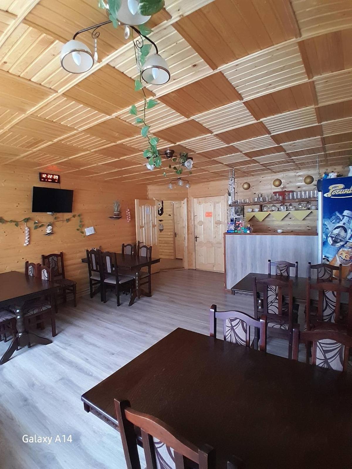 Затишні Карпати)) Apartamento Verkhovyna Exterior foto